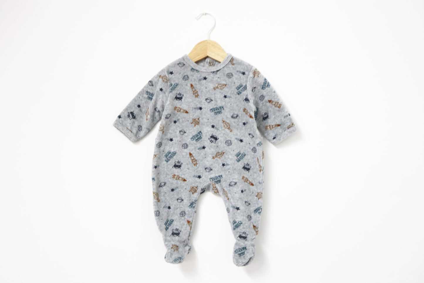 Babygrow c/ pés ▪️ Bebé 1 - 3 meses