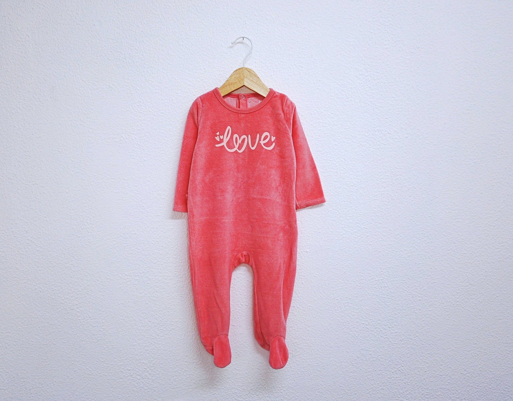 Babygrow c/ pés para Bebé Menina de 6 - 9 meses | Clobies