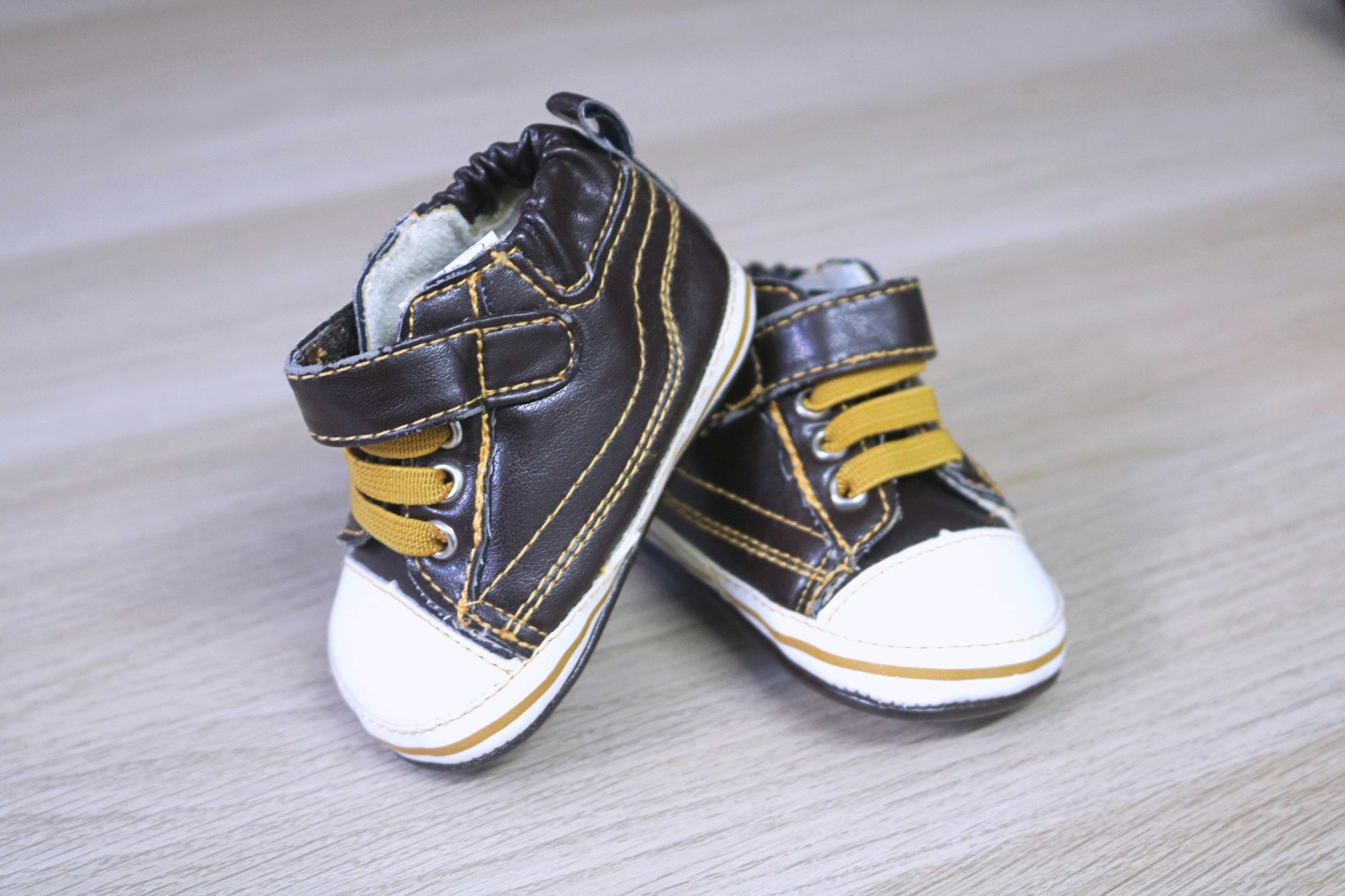 Sapatos para Bebé Menino de Tamanho 15 | Clobies