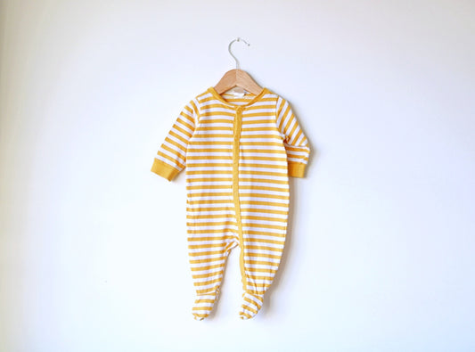 Babygrow c/ pés ▪️ Bebé 0/1 meses
