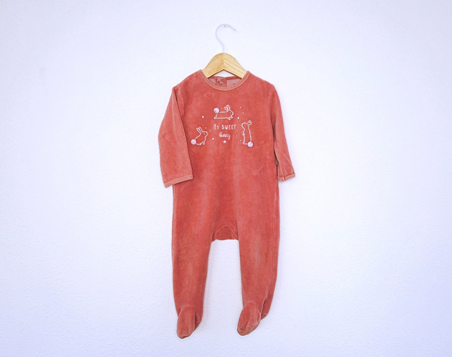 Babygrow c/ pés ▪️ Bebé 6 - 9 meses