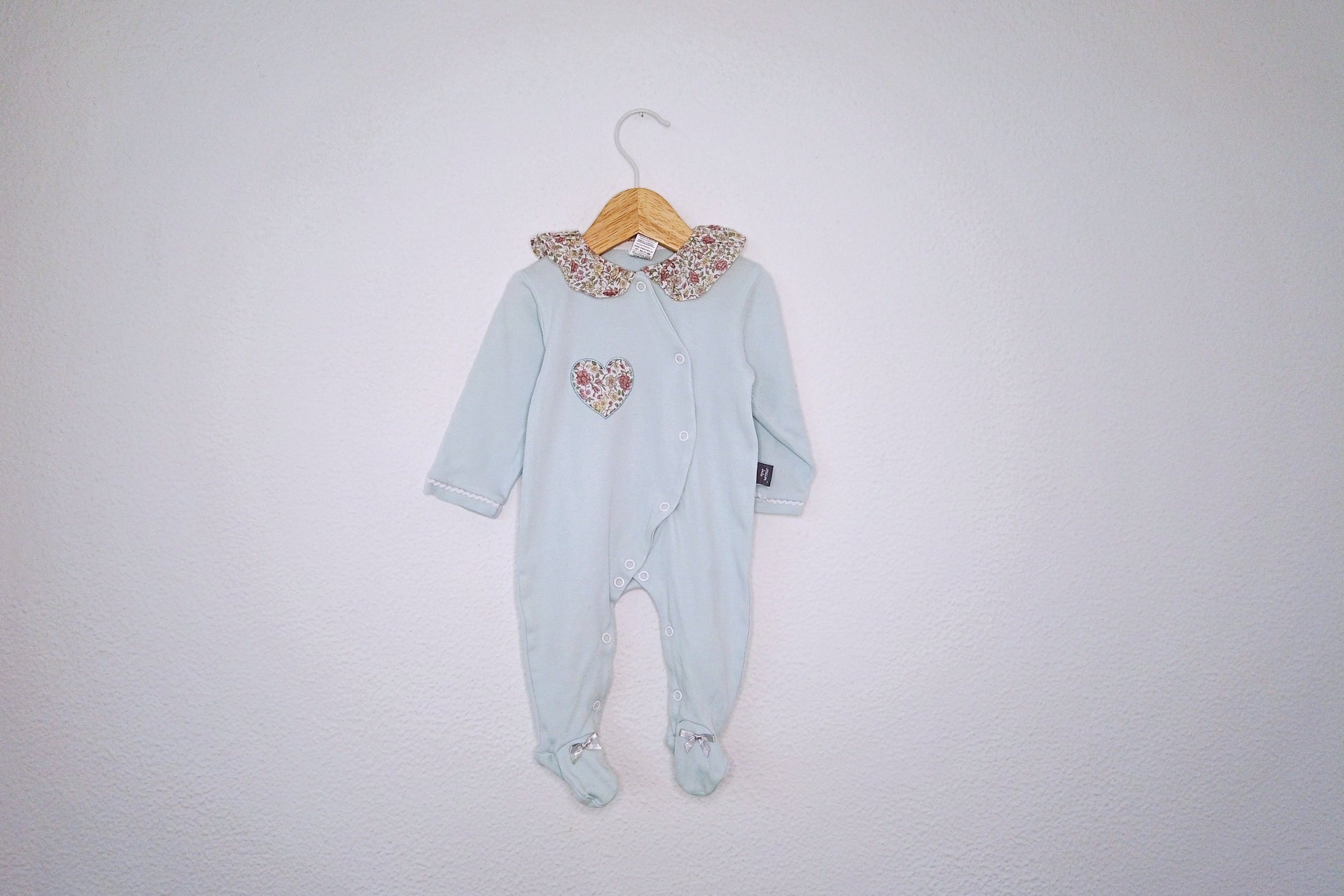 Babygrow c/ pés para Bebé Menina de 1 - 3 meses | Clobies