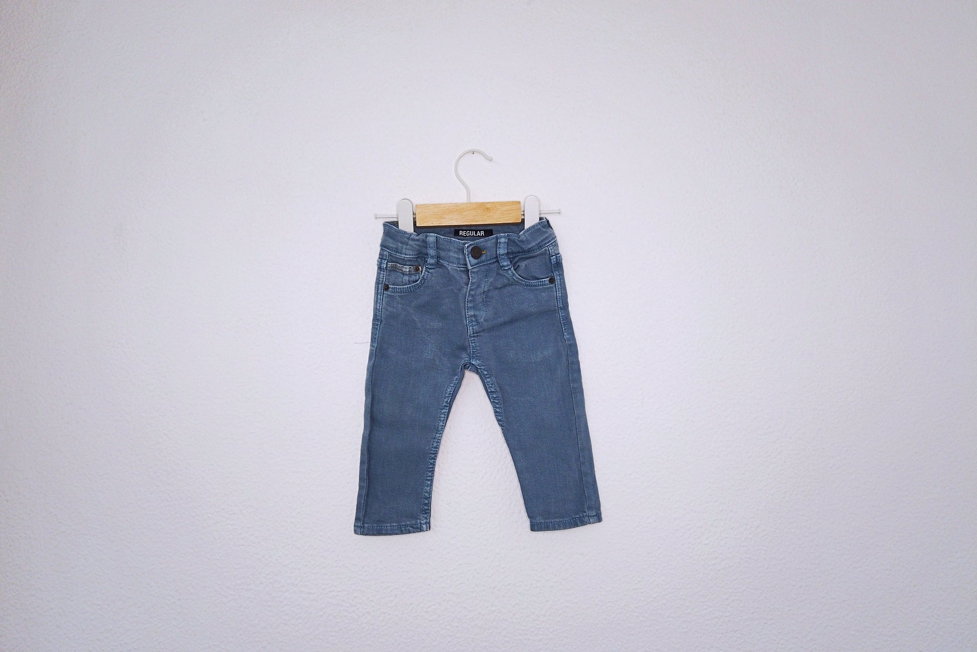 Calças de ganga (jeans) para Bebé Menina, Bebé Menino de 6 - 9 meses | Clobies